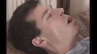 成熟的德国女士沉迷于激烈的遭遇 - Xhamster.Com