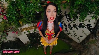 体验终极vr色情片,Alex Coal扮演snow White