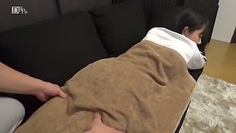 Gachihame 1和karin Morishita,一个五人教练,在色情视频中