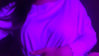 与大学女孩的感性独奏会话